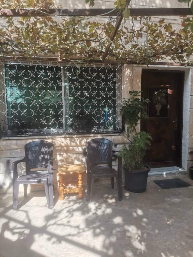 Flower Jarash Exterior photo