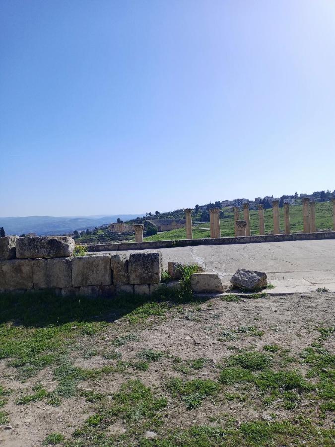 Flower Jarash Exterior photo